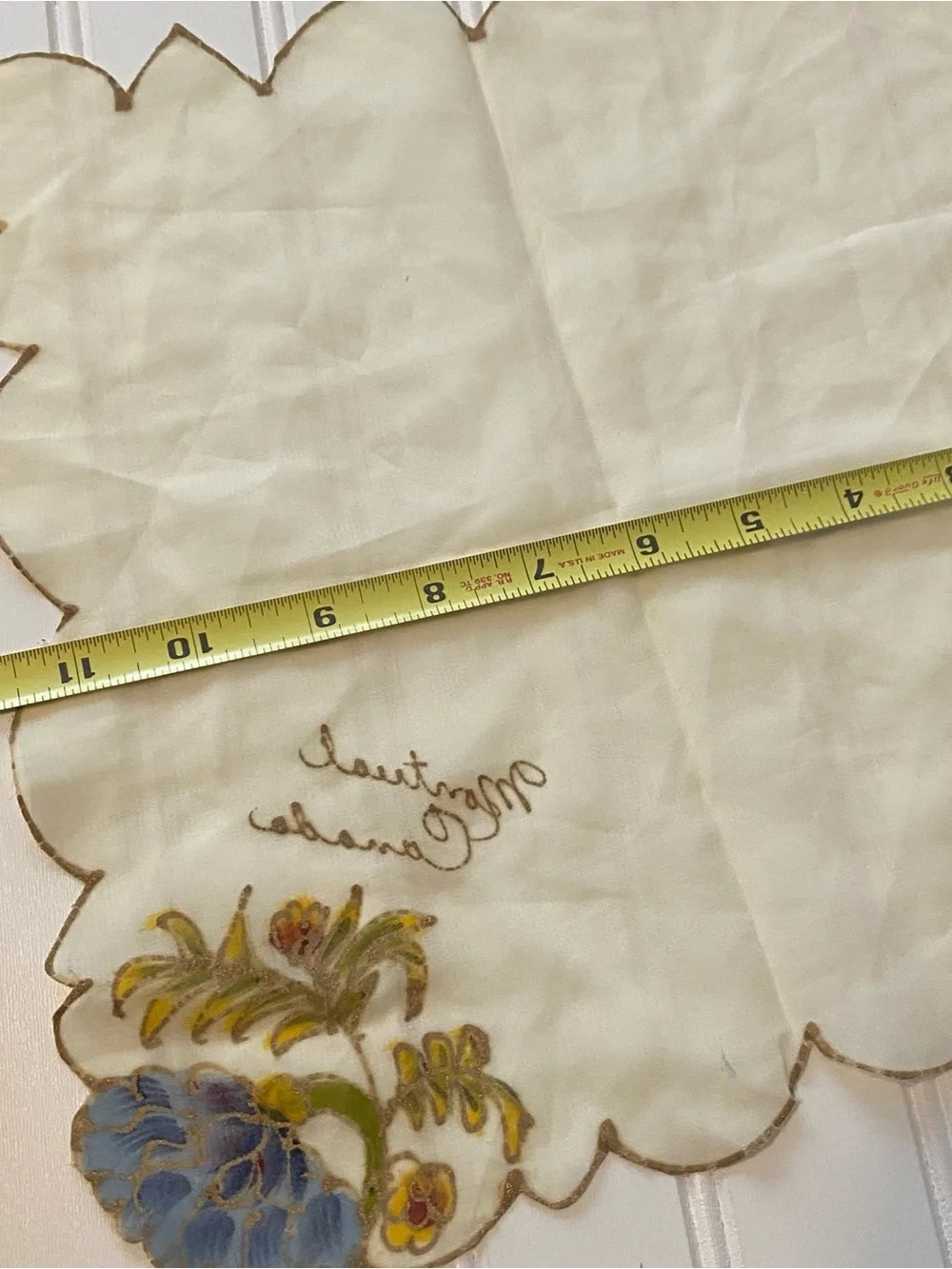 Women’s Cream Floral Embroidered Shortsmntreol Canada collection souvenir
